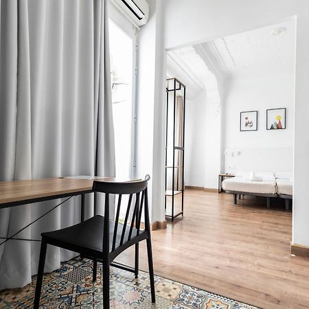 Concept Rooms Valencia Eksteriør bilde