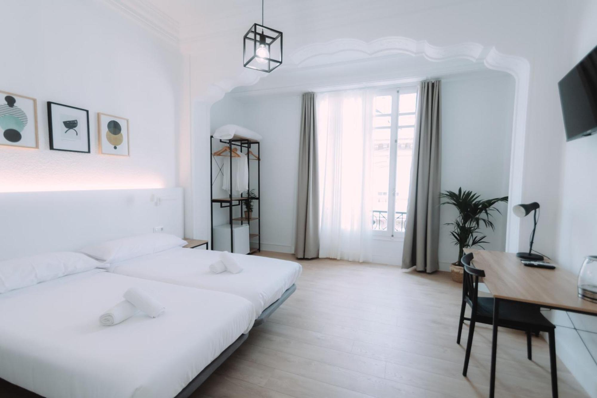 Concept Rooms Valencia Eksteriør bilde