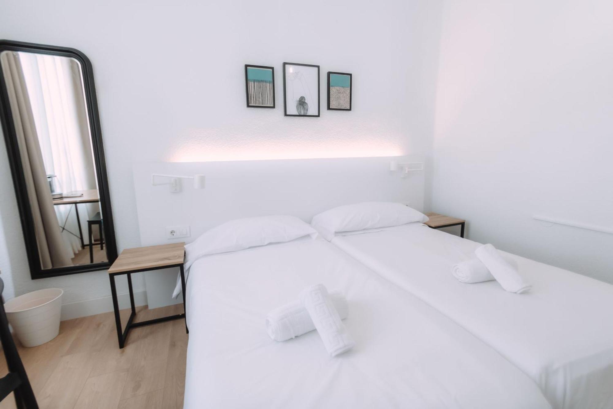 Concept Rooms Valencia Eksteriør bilde