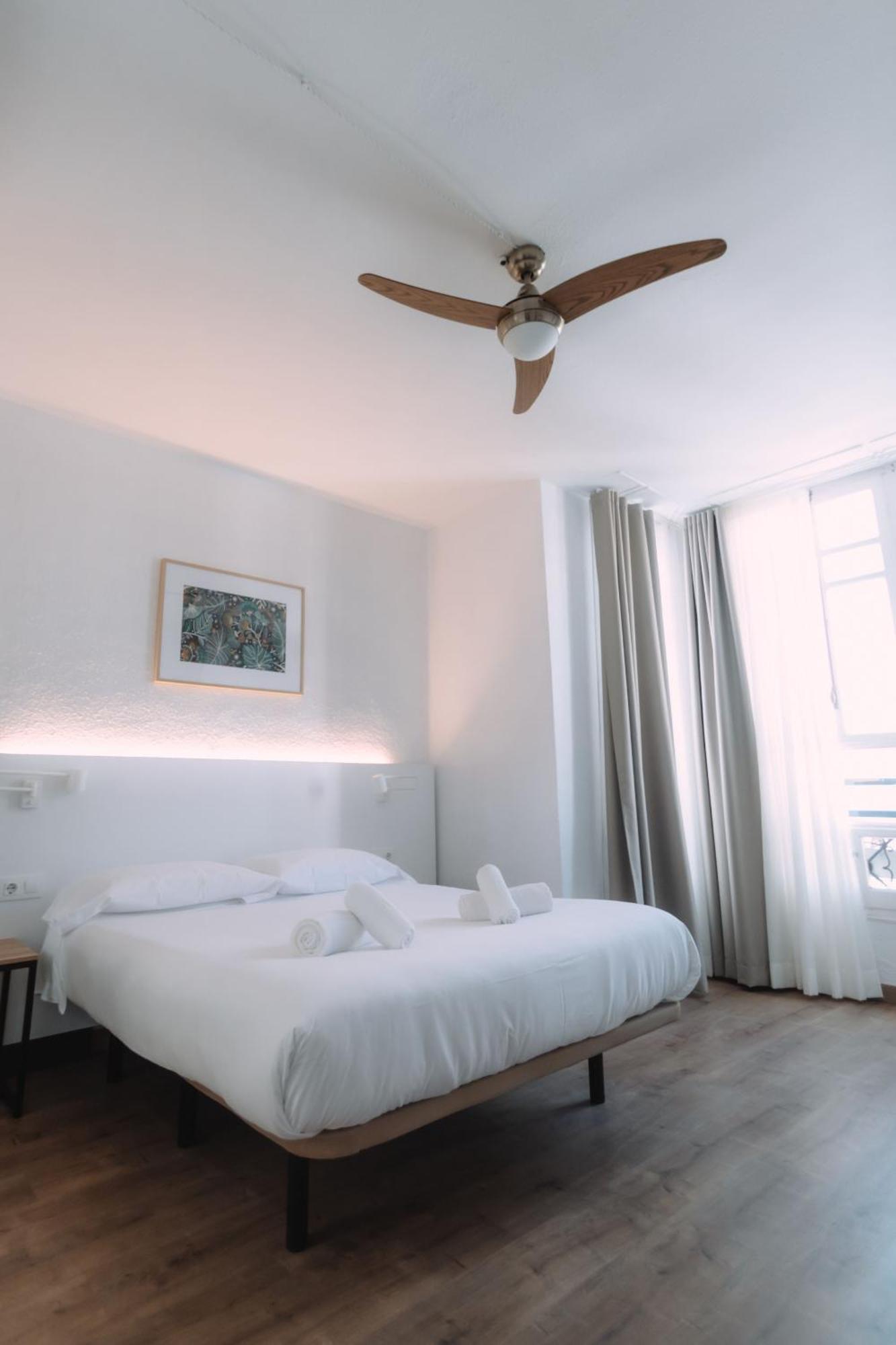 Concept Rooms Valencia Eksteriør bilde